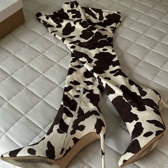 Steve Madden cow Print boot - Picture 2 of 3